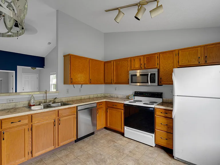 5182 Pin Oak Dr — Photo 8