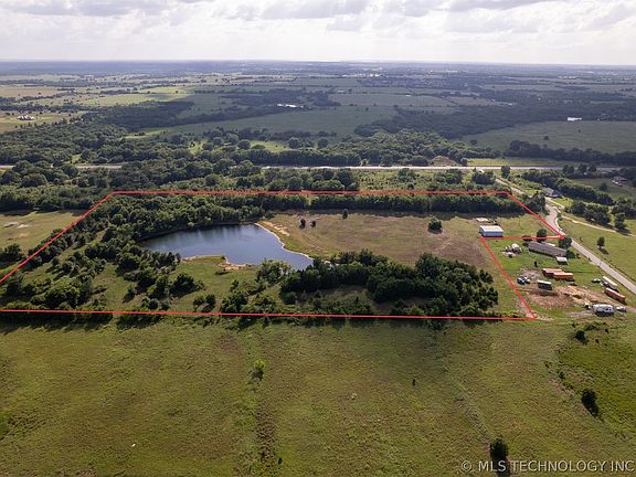 2nd image of 843 Gary Ln