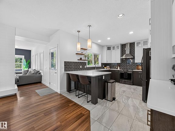 4th image of 46 Avebury Ct