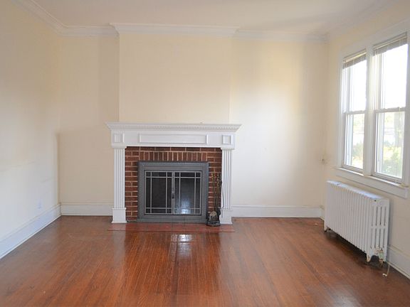 4th image of 520 Sherman Ave