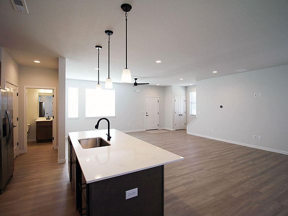 4th image of 2324 Lovie Ln