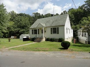 1028 Rose Ave, Clifton Forge, VA 24422