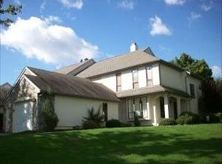 301 Windgate Ct, Millersville, PA 17551