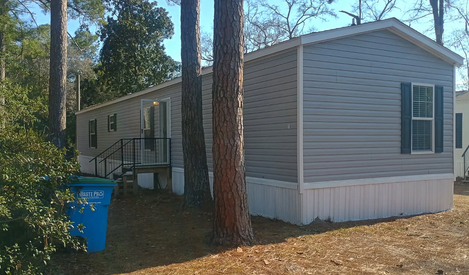 3 bed, $1,550 — Photo 2