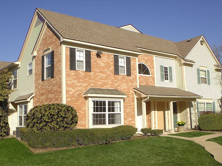 Foxpointe Townhomes — Photo 19