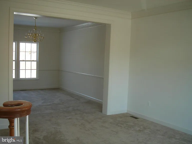 11225 Suffolk Dr — Photo 4