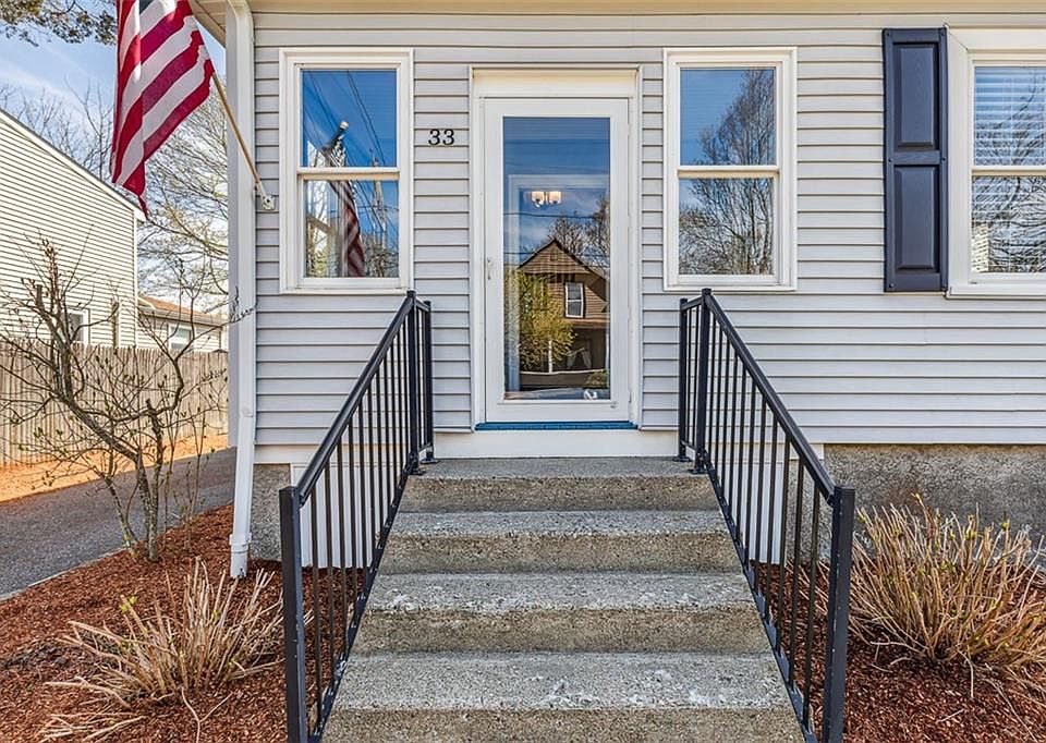 33 Catalpa Ave, Riverside, RI 02915 | Zillow