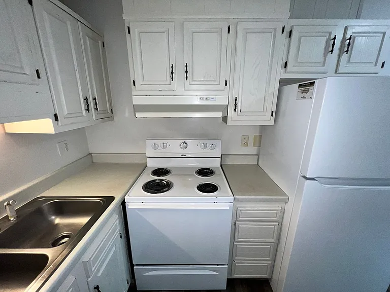 Stone Ridge Apartments- Convenient Location — Photo 42