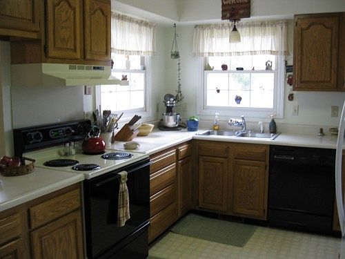 2nd image of 2426 Eastgate Dr S