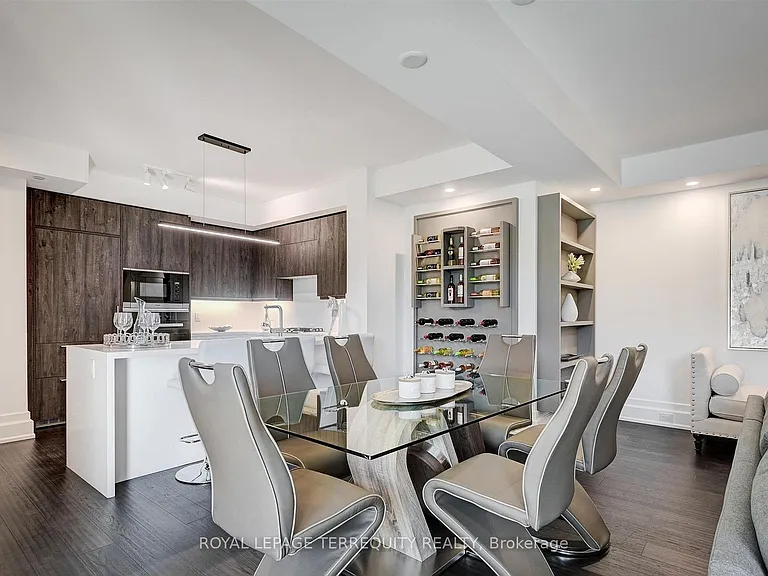 3 Southvale Dr #401 — Photo 14