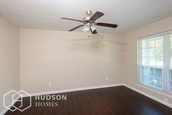 4th image of 1209 W Castlewood Ave