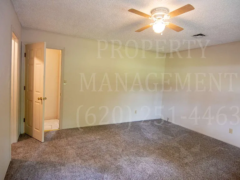204 Edgewood Dr — Photo 21