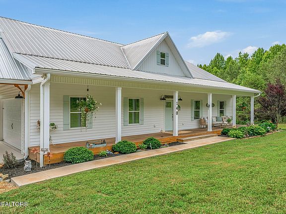 5th image of 140 Culton Ln