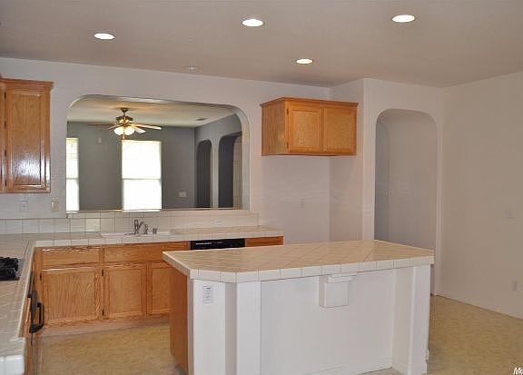 5th image of 1917 Acari Ave