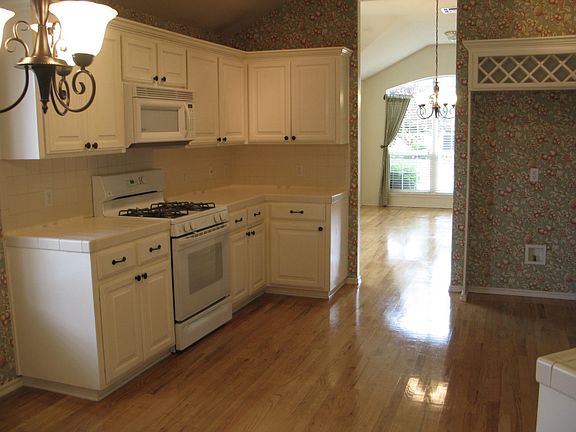 Kitchen to Formal dining