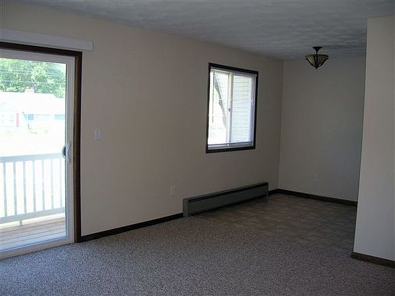 McDevitt_Apt B_dining room