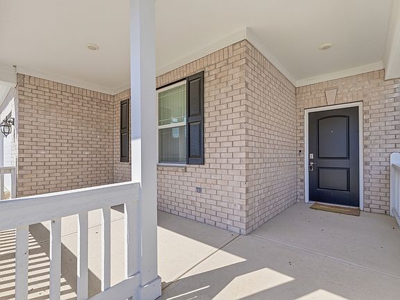 3rd image of 6336 Stallion Way