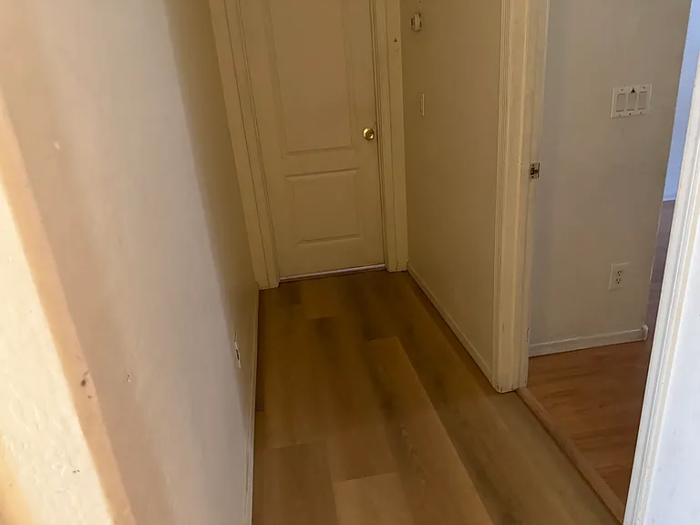 7146 S 68th Gln — Photo 21