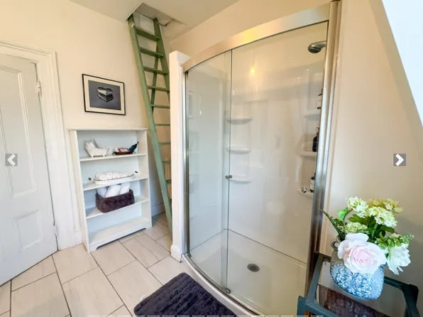 39 Cypress St #2, Brookline, MA 02445