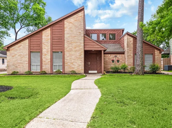 5618 Enchanted Timbers Drive, Humble, TX 77346