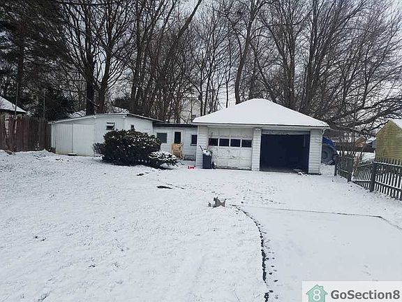 2nd image of 171 6th St