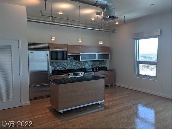 3rd image of 200 Hoover Ave Unit 1902