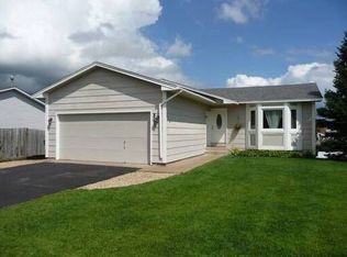 8093 Jasmine Ave S, Cottage Grove, MN 55016