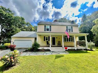 49 Captains Cir, Tiverton, RI 02878
