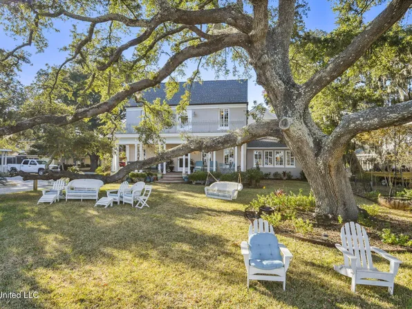 600 N Beach Blvd, Bay Saint Louis, MS 39520