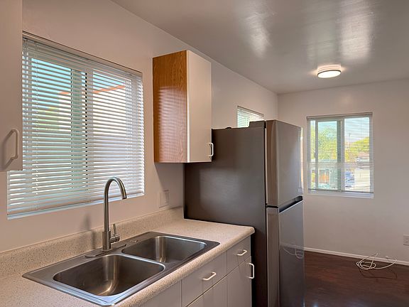 5th image of 2727 E Colorado Blvd APT C