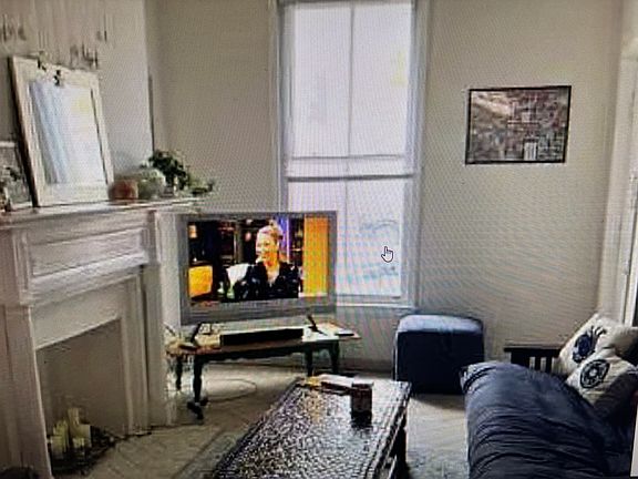 3rd image of 15 E Montgomery St #1A