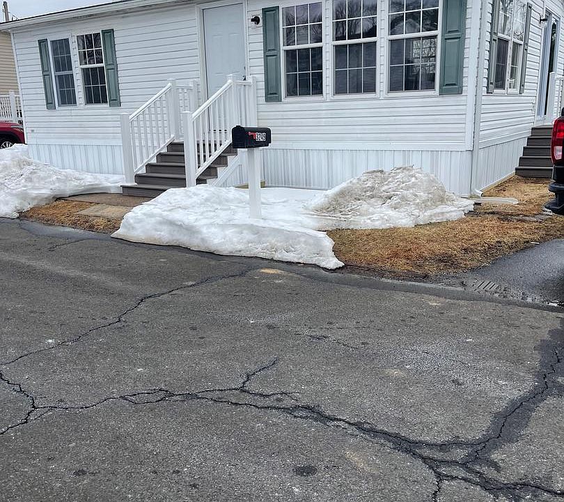 1st image of 3249 Rose Ave