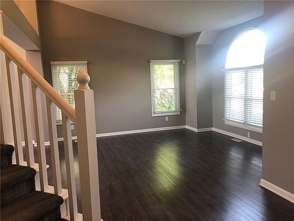 4th image of 10516 E Beacon Ln