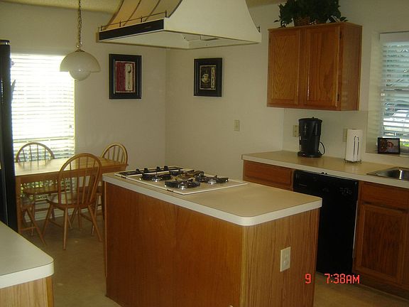 4th image of 18103 Holly Green Dr