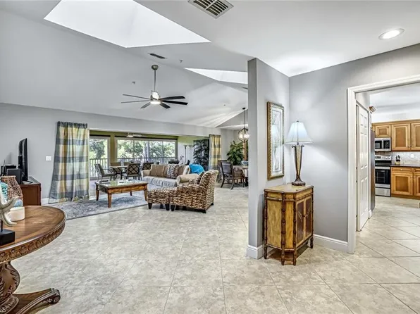 760 Waterford DR #303, NAPLES, FL 34113