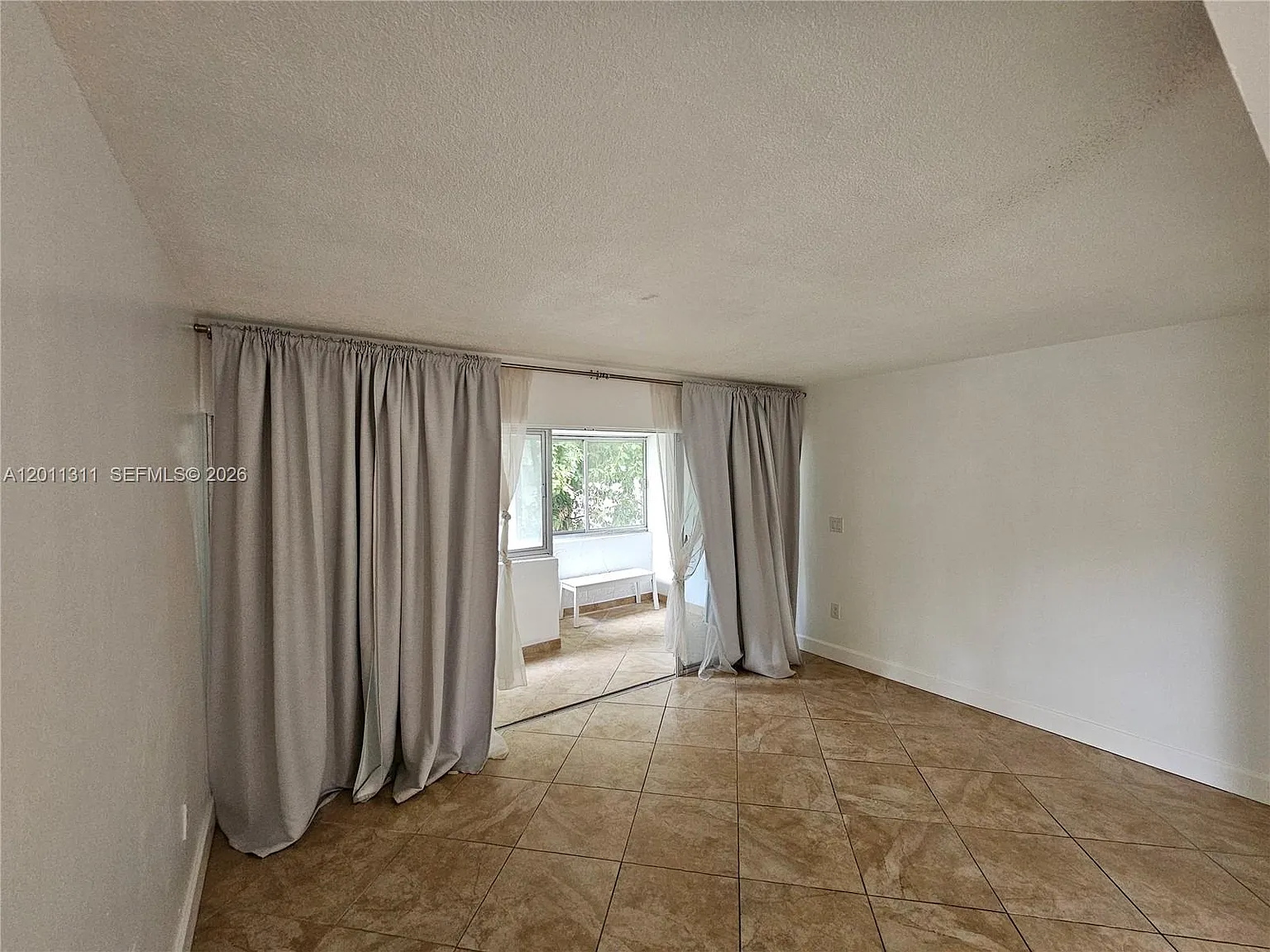 La Arboleda Condo — Photo 3