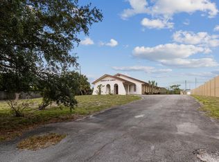 5099 NW 5th Ave, Boca Raton, FL 33431