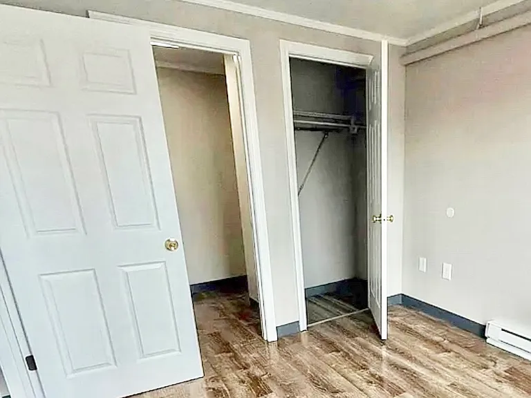 49 Harbor Ave #5 — Photo 10