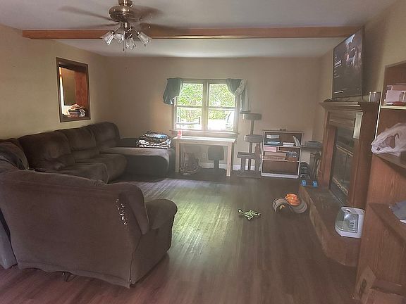 4th image of 216 Keck Ave