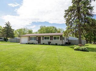 37 Longbeach Rd, Montgomery, IL 60538