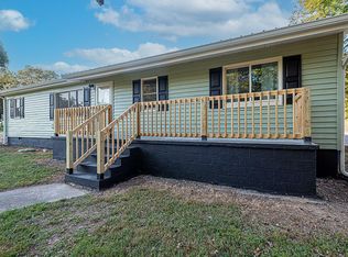 400 Cleveland Ave, Athens, TN 37303
