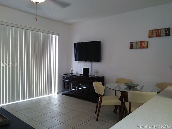 2nd image of 2568 Maneshaw Ln #2568