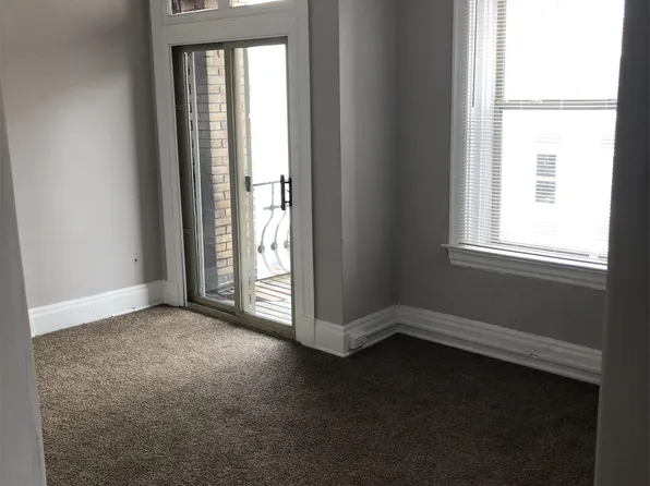 2457 Maplewood Ave, Cincinnati, OH