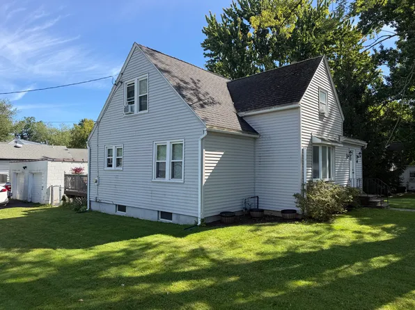 65 Monroe Ave, Guilderland Tov, NY 12203