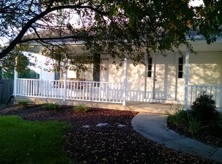 54 Rose Ct W, Geneseo, IL 61254