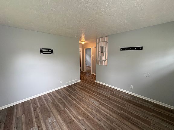 2nd image of 2711-2713 Christensen Ave