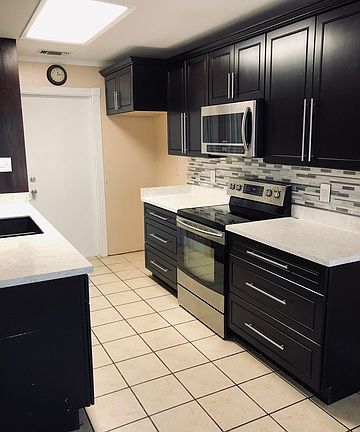 2nd image of 3823 Pipers Meadow St