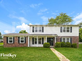 12215 Centerbrook Dr, Florissant, MO 63033