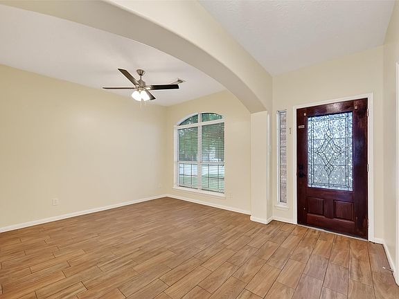 4th image of 6602 Millford Ct