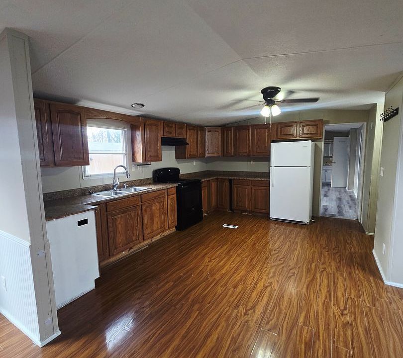 1st image of 529 Constitution Dr